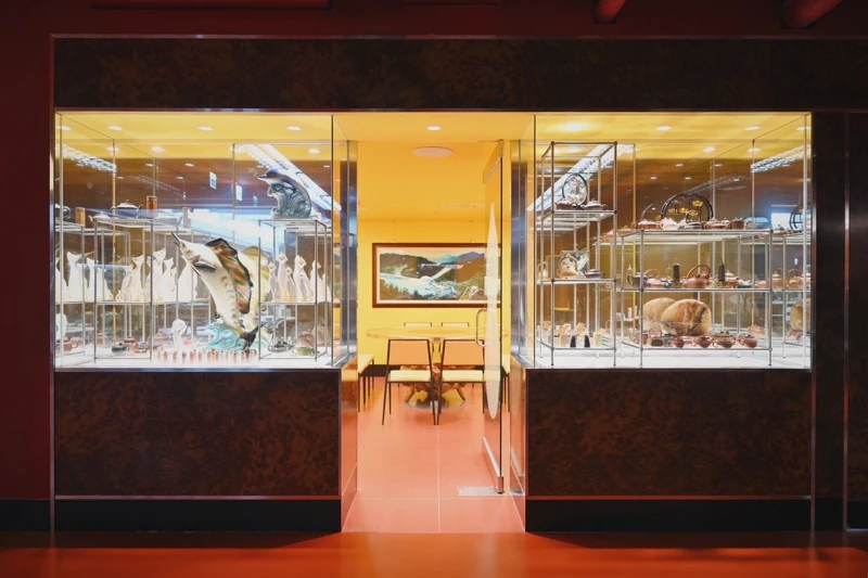 大包廂則是從台灣藝品店而來的靈感。 大包廂則是從台灣藝品店而來的靈感。