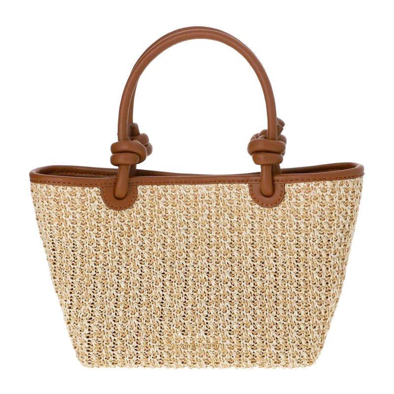 Charles & Keith Sabine草編手提包NT$2,490。 Charles & Keith Sabine草編手提包NT$2,490。