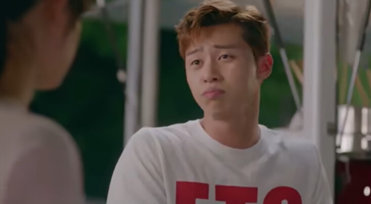 朴敘俊飾演拳擊手東萬模仿金智媛飾演愛羅，用撒嬌勸退東萬別參賽當沙包