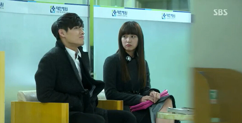 姜河那飾演李孝信對金智媛飾演劉瑞秋說：我們變成分享祕密的關係