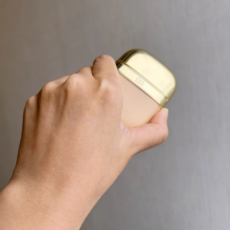 Dolce & Gabbana天生美膚藍莓精萃粉露(共30色)，NT1,750