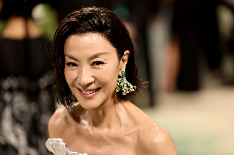 2024 Met Gala紅毯珠寶造型:楊紫瓊 2024 Met Gala紅毯珠寶造型:楊紫瓊