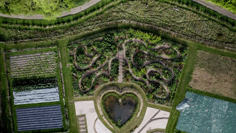 由嬌蘭所支持贊助的共享生態計畫THE MILLIÈRE VALLEY米利埃谷。 由嬌蘭所支持贊助的共享生態計畫THE MILLIÈRE VALLEY米利埃谷。