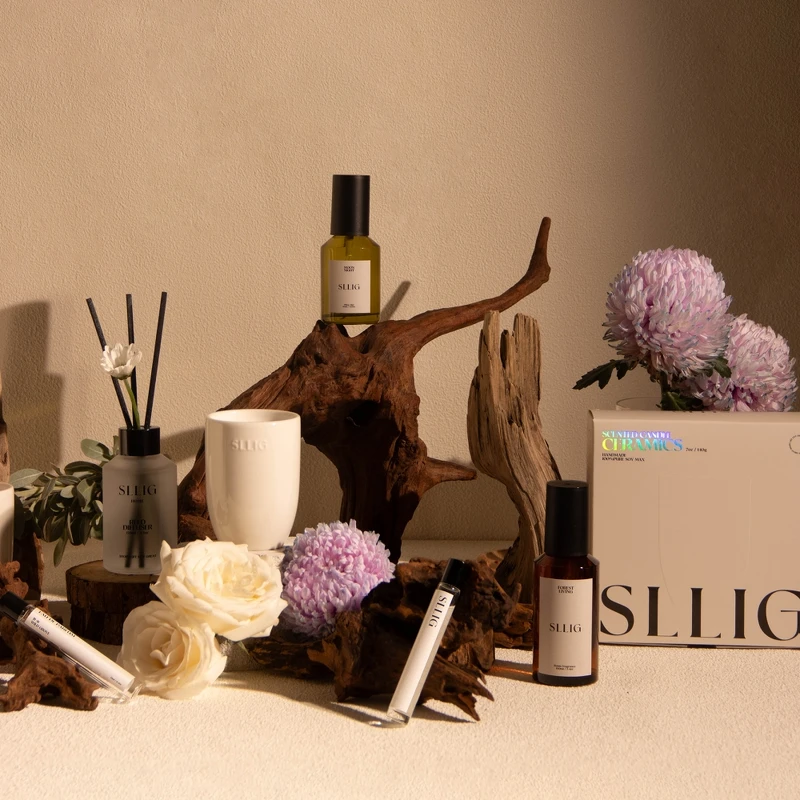 SLLIG形象照。 SLLIG形象照。