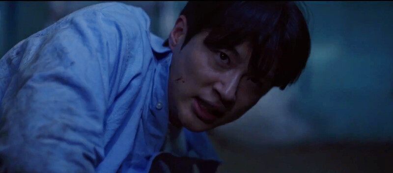 善宰額頭上的疤是大學時救任率留下的,這次與凶手正面交鋒 善宰額頭上的疤是大學時救任率留下的,這次與凶手正面交鋒