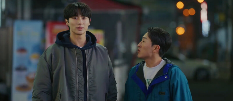 體育系同學(右)打包票任率喜歡善宰,相信他的直覺肯定吃醋了 體育系同學(右)打包票任率喜歡善宰,相信他的直覺肯定吃醋了