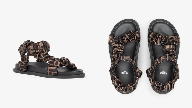 Fendi Feel棕色緞面涼鞋 NT.32,000 Fendi Feel棕色緞面涼鞋 NT.32,000