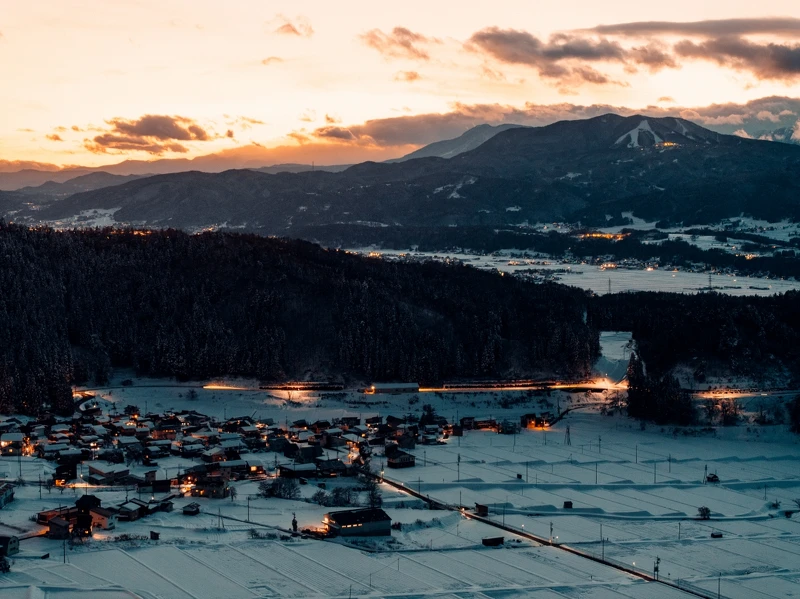 長野縣的「野澤溫泉村」非常適合想要感受滑雪魅力的旅人前往。