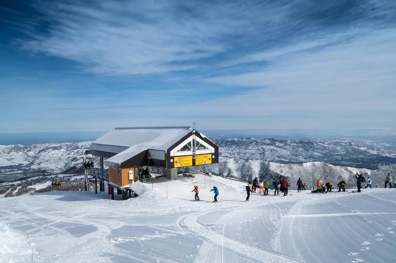 「野澤溫泉雪場」為1998年的冬季奧運場地。