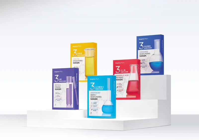 Neogence霓淨思3高機能面膜系列。 Neogence霓淨思3高機能面膜系列。