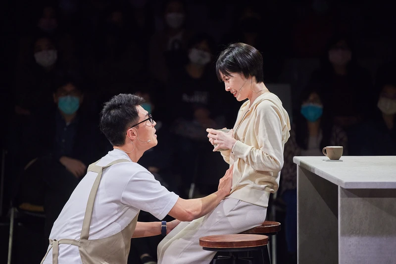 《婚內失戀》蔡亘晏與黃人傑飾演新婚不久的夫妻。 《婚內失戀》蔡亘晏與黃人傑飾演新婚不久的夫妻。