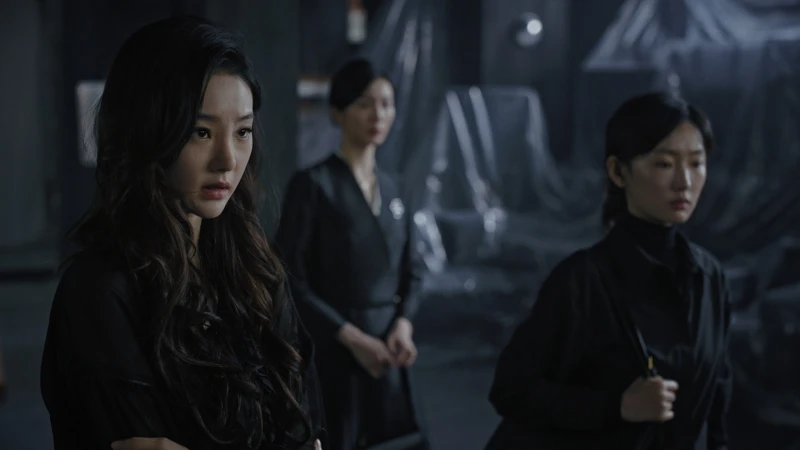 《新生》全劇從神秘告別式開始 《新生》全劇從神秘告別式開始