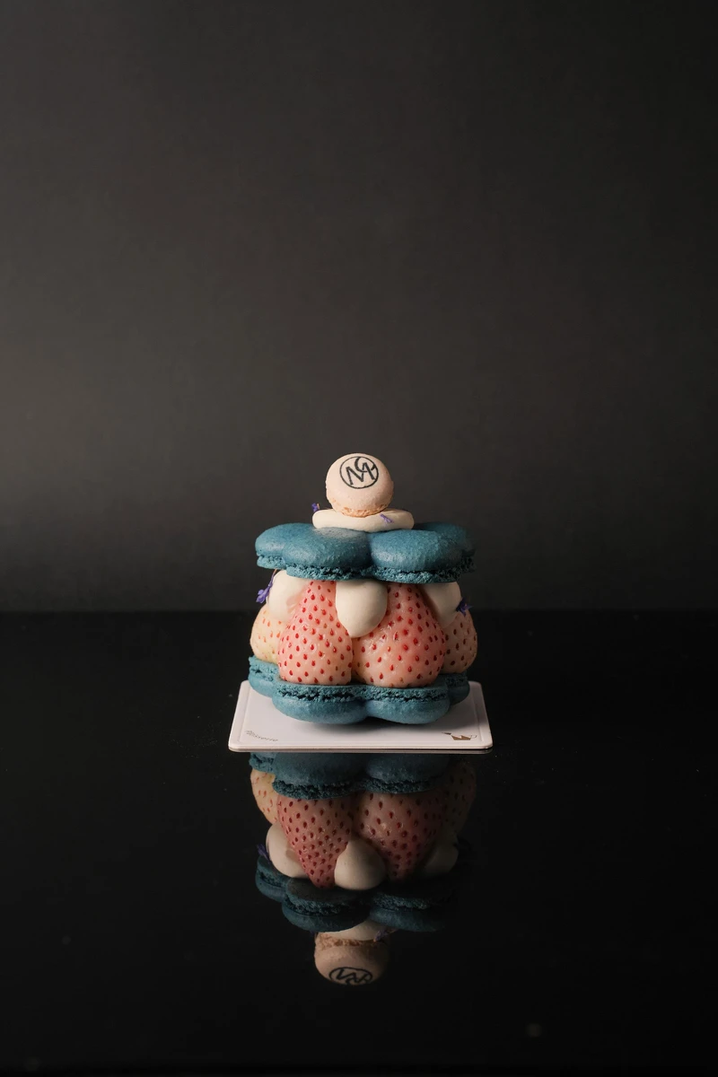 「MANO MANO」藍伯爵草莓馬卡龍