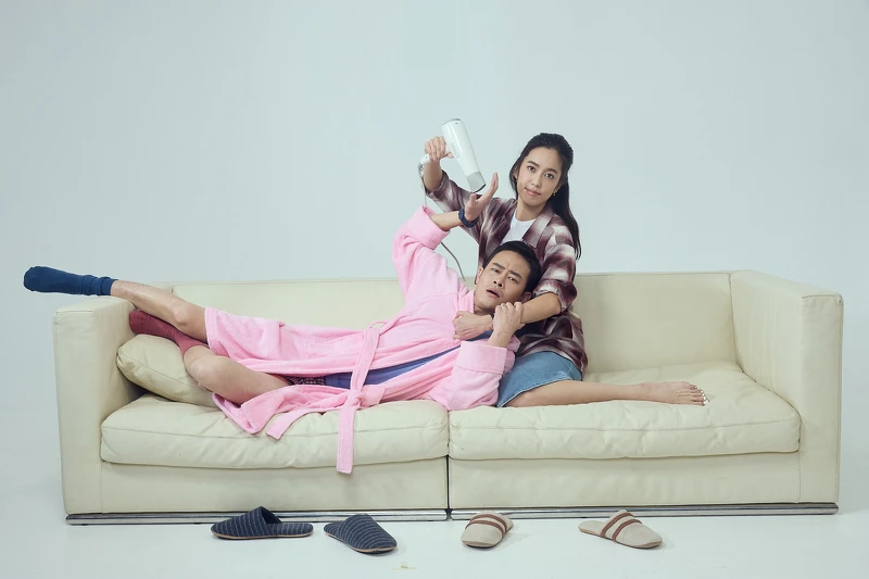 《婚內失戀》陳庭妮和夏騰宏飾演婚姻已過甜蜜期的歡喜冤家。