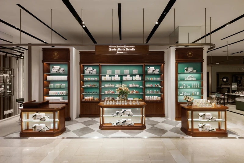 Santa Maria Novella全球首間形象概念店-台北新光三越信義A8。 Santa Maria Novella全球首間形象概念店-台北新光三越信義A8。