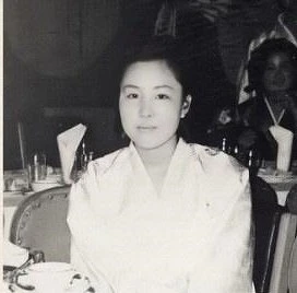 宋承憲母親年輕時照片