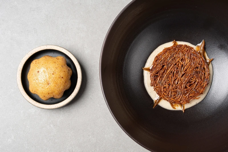 「牛蒡 & 馬鈴薯 Burdock & Potato」。 「牛蒡 & 馬鈴薯 Burdock & Potato」。