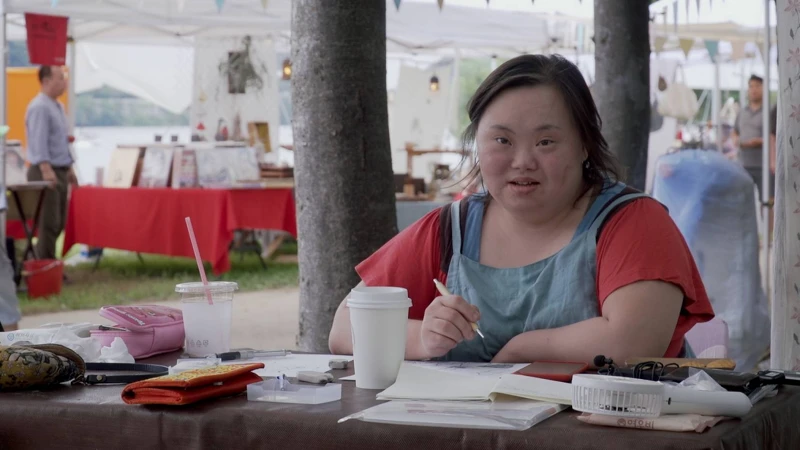 在現實生活中他是一位出色的畫家。