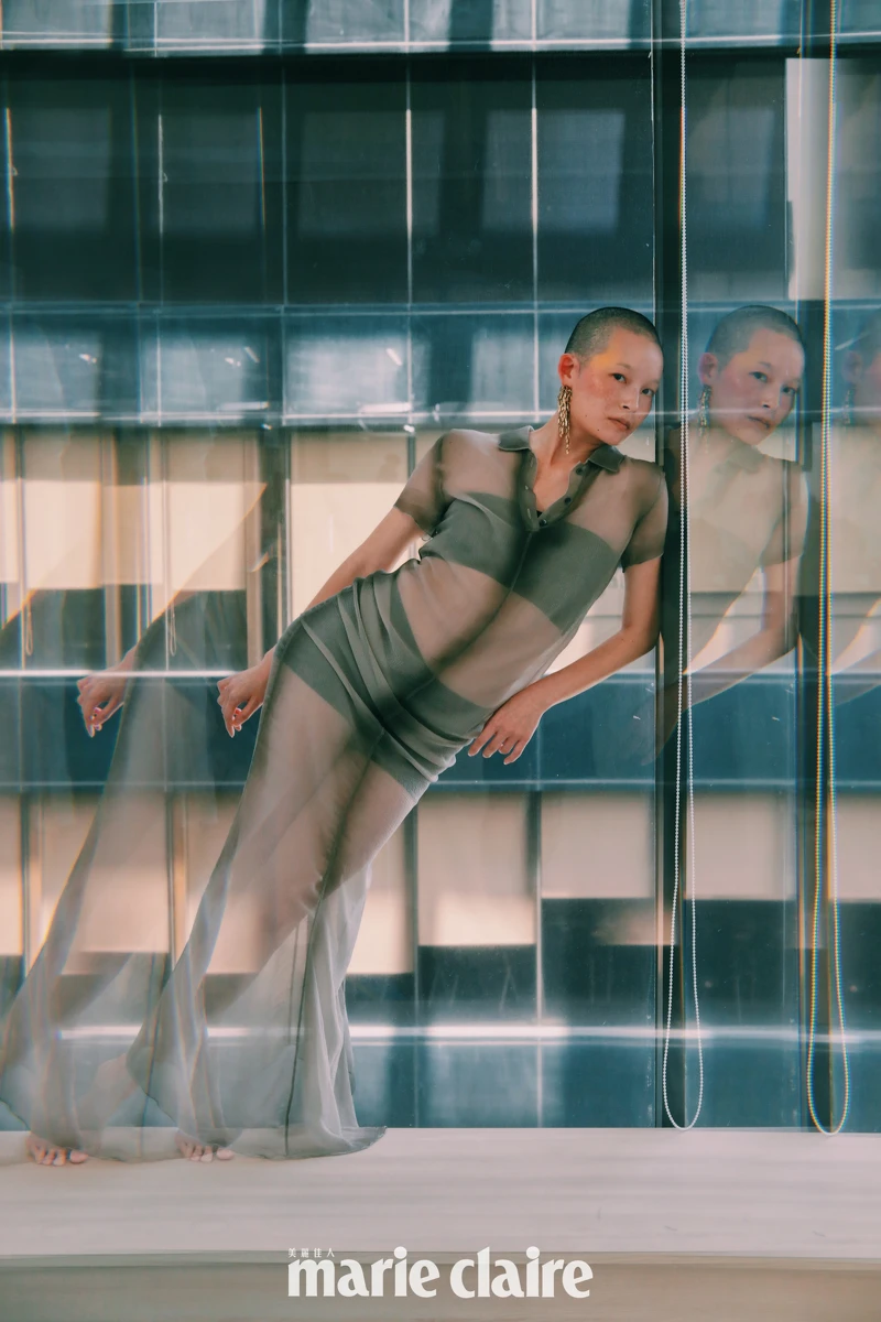 灰色透明雪紡長洋裝,LOEWE 灰色透明雪紡長洋裝,LOEWE