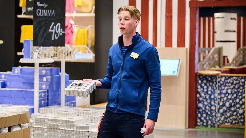 Älmhult(艾爾姆胡爾特)門市員工Albin Älmhult(艾爾姆胡爾特)門市員工Albin