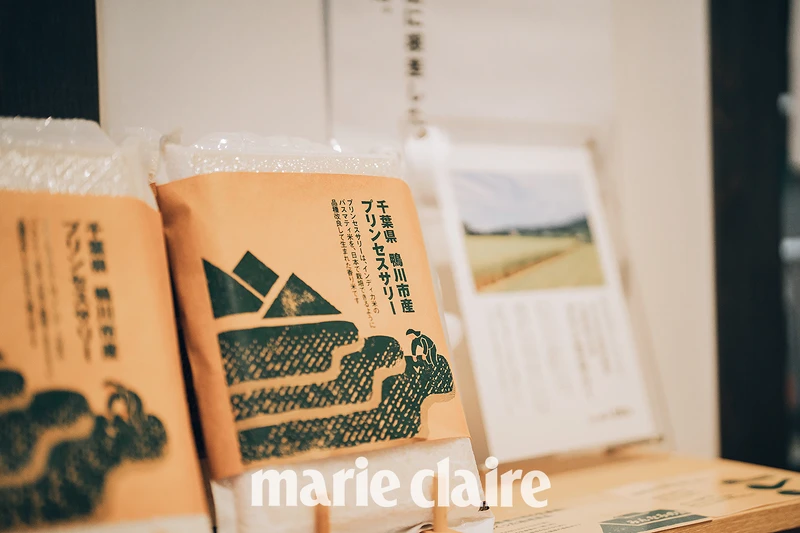 不乏鴨川產的物產。 不乏鴨川產的物產。