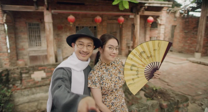 秉忠跟宜嘉身穿古著約會。 秉忠跟宜嘉身穿古著約會。