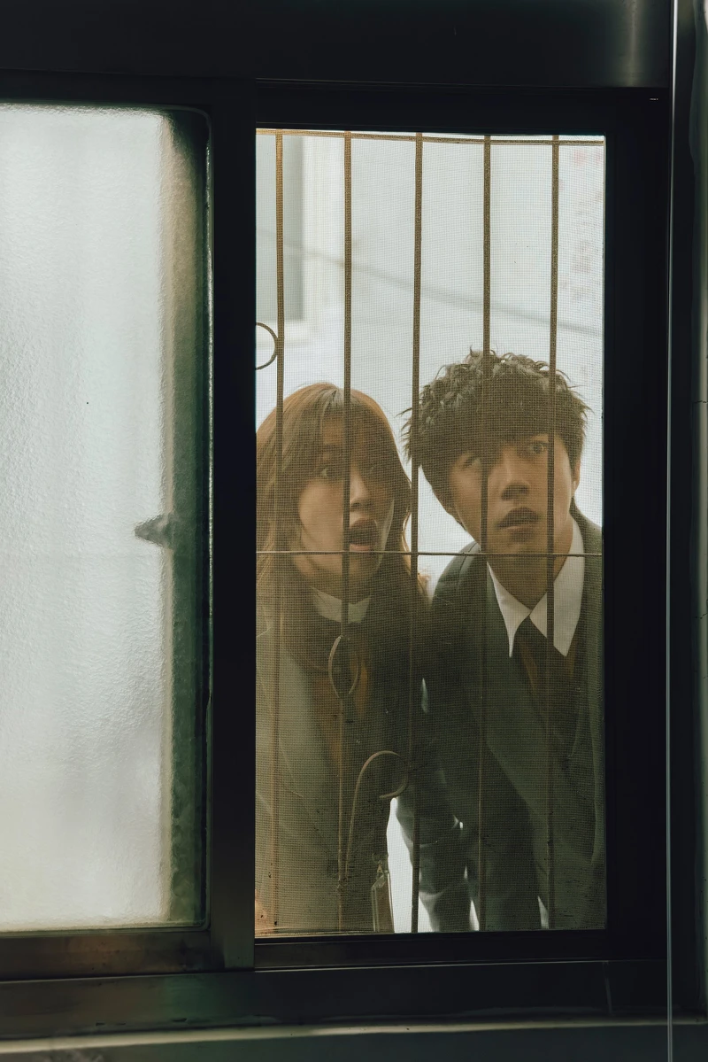 陳庭妮跟蔡凡熙在《幸福房屋事件簿》飾演專門處理凶宅的房仲 陳庭妮跟蔡凡熙在《幸福房屋事件簿》飾演專門處理凶宅的房仲