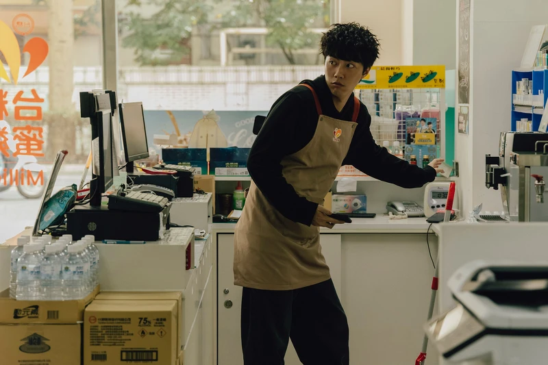 《幸福房屋事件簿》男主角蔡凡熙在便利商店撞鬼 《幸福房屋事件簿》男主角蔡凡熙在便利商店撞鬼