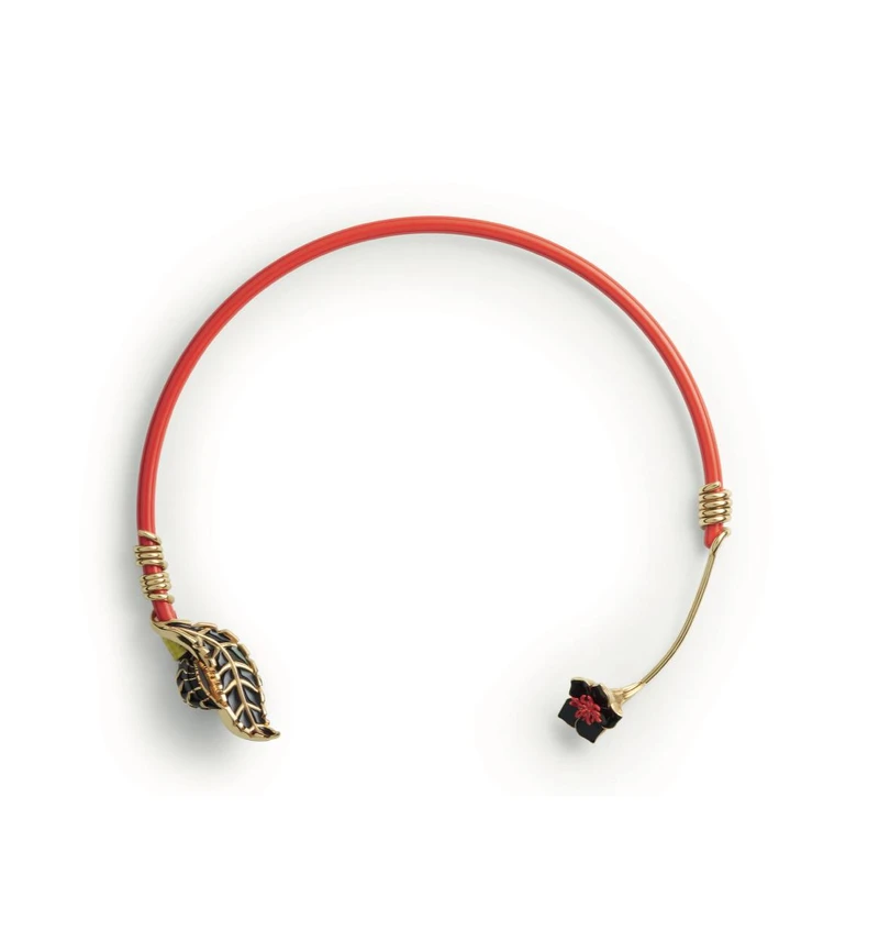 FLOWER 花卉藝術項圈,NT$77,300。