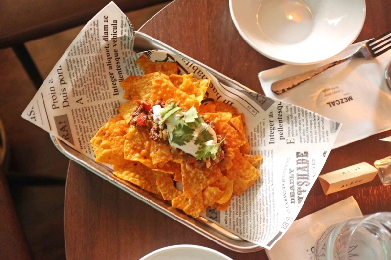 墨西哥肉醬玉米片是 Mezcal 絕對合拍的酒食。 墨西哥肉醬玉米片是 Mezcal 絕對合拍的酒食。