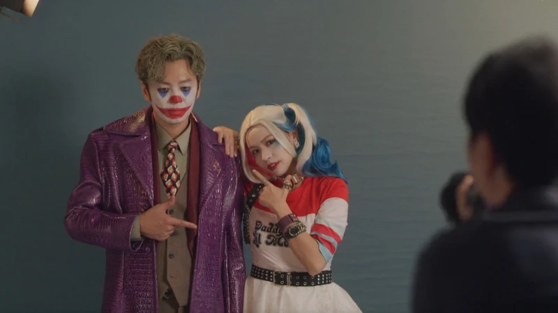 小鷗跟發貴 cosplay 成小丑與小丑女拍婚紗。 小鷗跟發貴 cosplay 成小丑與小丑女拍婚紗。