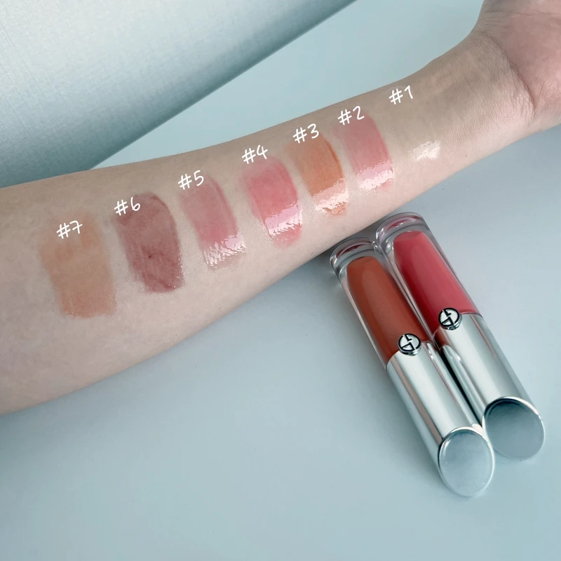 Armani Beauty訂製奢光潤唇蜜(共7色),NT1,500 Armani Beauty訂製奢光潤唇蜜(共7色),NT1,500