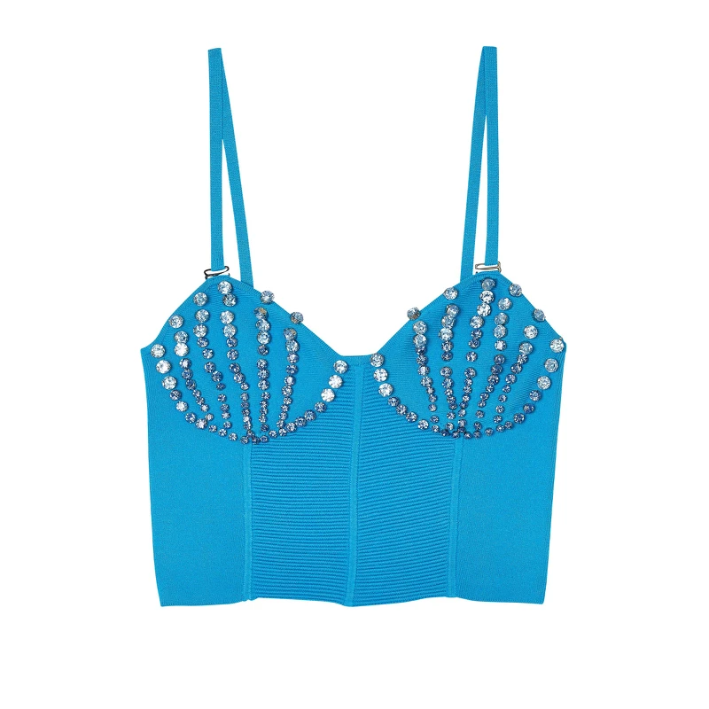 SANDRO 藍色水鑽細肩帶背心,NT6,990。 SANDRO 藍色水鑽細肩帶背心,NT6,990。