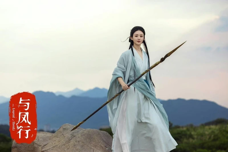 仙俠劇少有女主角持長槍,趙麗穎提前訓練數月,精彩打戲成一大看點。 仙俠劇少有女主角持長槍,趙麗穎提前訓練數月,精彩打戲成一大看點。