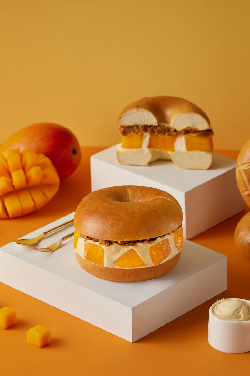 東門限定!排隊名物《芒果海灘厚醬貝果》重磅襲來! 東門限定!排隊名物《芒果海灘厚醬貝果》重磅襲來!