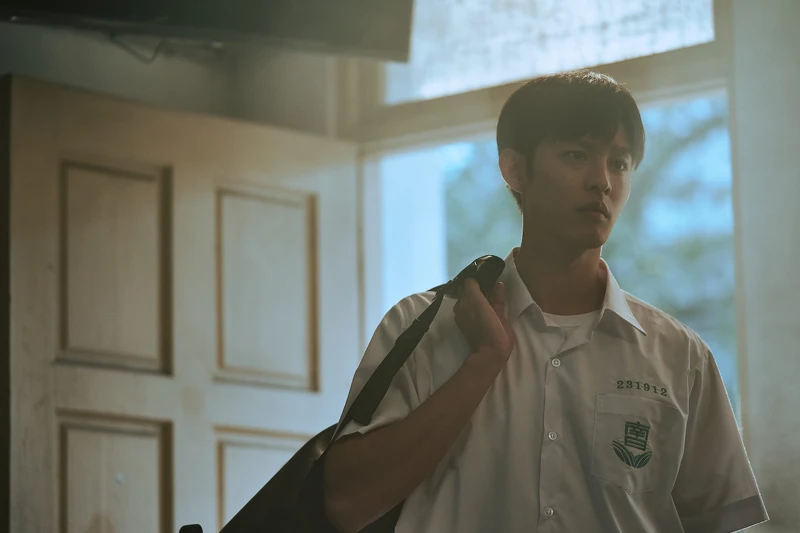 《夏日的檸檬草》首次曝光電影畫面，曹佑寧預告一出場霸氣鎮壓全場