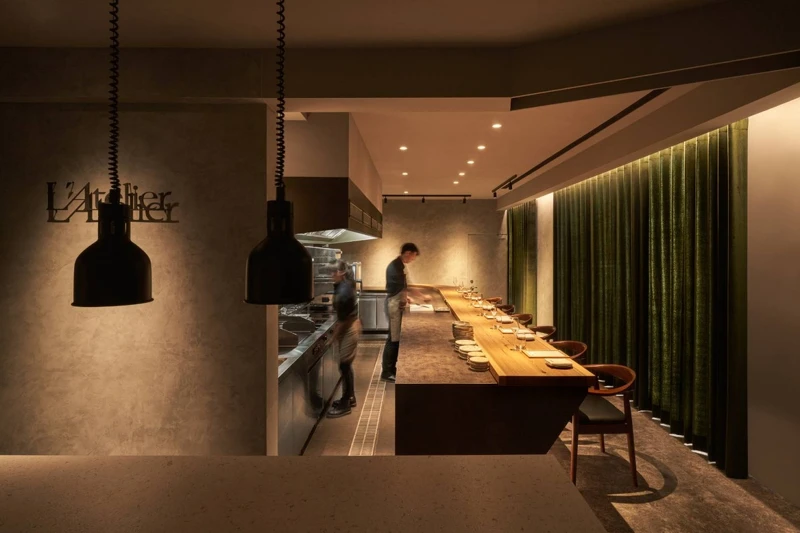 餐廳位於台中市不遠的太平區,隱身於一處靜謐的住宅區中。 餐廳位於台中市不遠的太平區,隱身於一處靜謐的住宅區中。