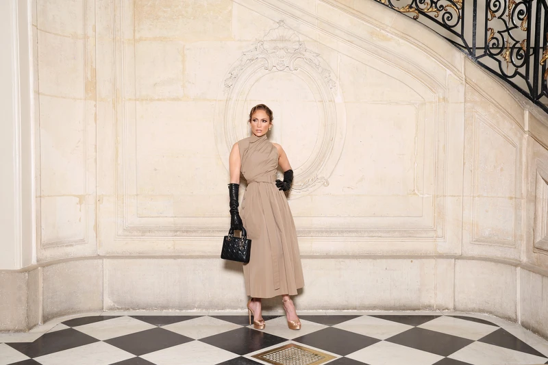 Jennifer Lopez 。