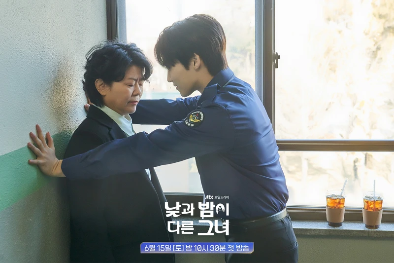 高原曉得林順變身秘密後,整個人不客氣了,第8集上演壁咚大戲,窗邊還有寵膩冰美式! 高原曉得林順變身秘密後,整個人不客氣了,第8集上演壁咚大戲,窗邊還有寵膩冰美式!