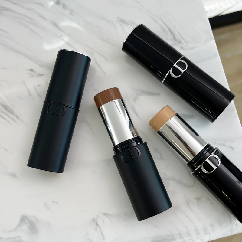 迪奧超完美持久修容棒(共3色)10g，NT2,350