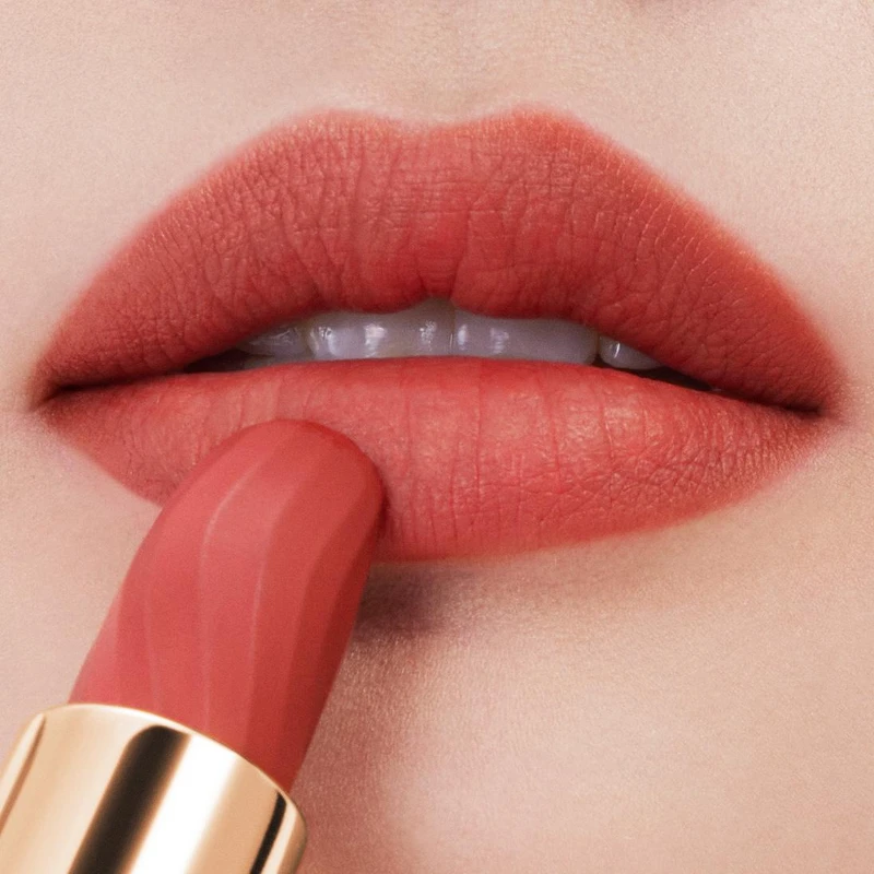 蘭蔻絕對完美柔霧唇膏2024七夕情人節限定版(#273純愛裸粉),NT1,480 蘭蔻絕對完美柔霧唇膏2024七夕情人節限定版(#273純愛裸粉),NT1,480