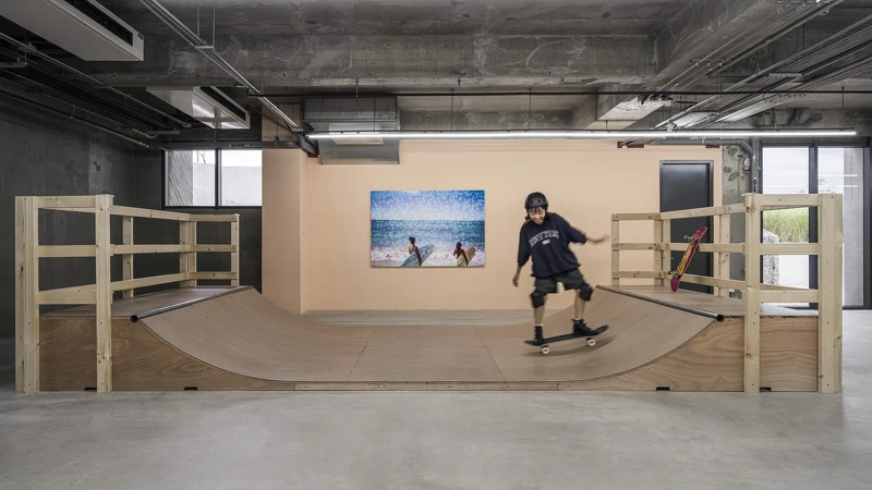 〈我只是想衝浪〉I Just Wanna Surf。