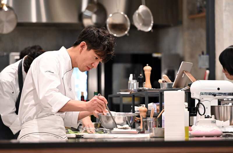 今年年底上映的《Grand Maison Paris》,再次感受米其林料理人的星級魅力。 今年年底上映的《Grand Maison Paris》,再次感受米其林料理人的星級魅力。