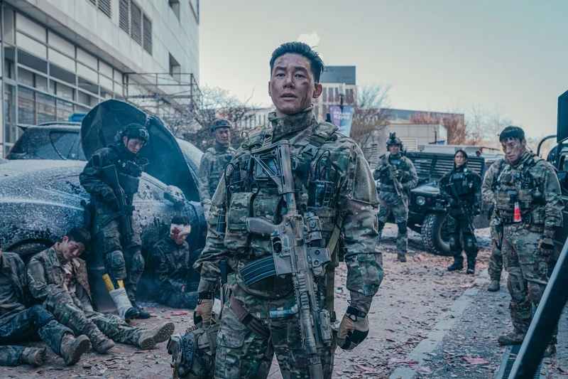 金武烈飾演金英厚。 金武烈飾演金英厚。