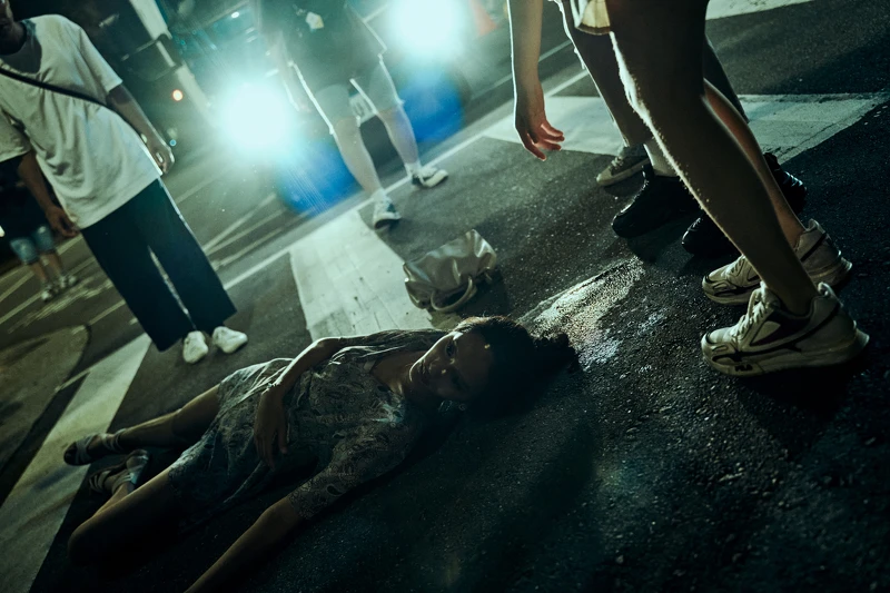 《都市懼集》黃珮琪飾演完美夜景中的受害者 《都市懼集》黃珮琪飾演完美夜景中的受害者