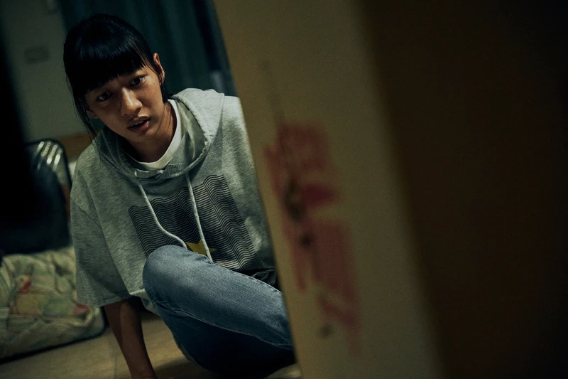 《都市懼集》陳妤代收大包裹卻發生意料之外的狀況 《都市懼集》陳妤代收大包裹卻發生意料之外的狀況