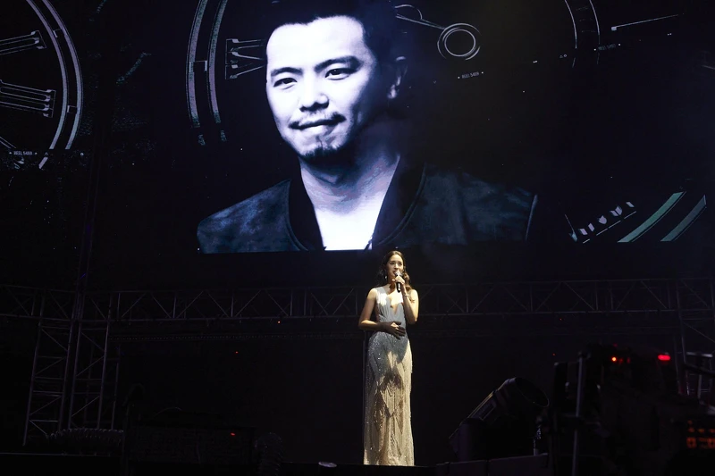 莫允雯也向曾在《角頭》中飾演螢幕情侶的另一半黃鴻升喊話：「時間過好快，不知道你在那顆星，過得好不好？ 謝謝你留給我最美好的回憶，請放心我們都很好」場面令人動容。