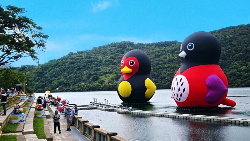 2024花蓮紅面鴨FUN暑假主角是15公尺高的紅面鴨、朱鸝