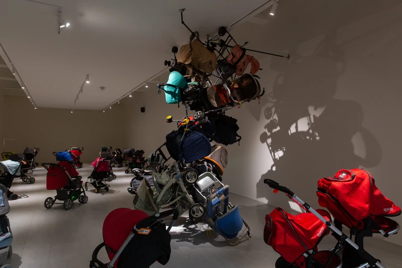 「之間II─徐瑞憲個展」展場圖,2024。 圖像由臺北市立美術館提供。 「之間II─徐瑞憲個展」展場圖,2024。 圖像由臺北市立美術館提供。