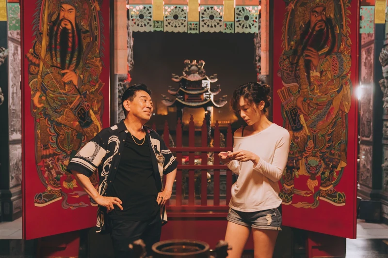 高捷和陽靚在《塑膠花》裡的感情線令人感動 高捷和陽靚在《塑膠花》裡的感情線令人感動